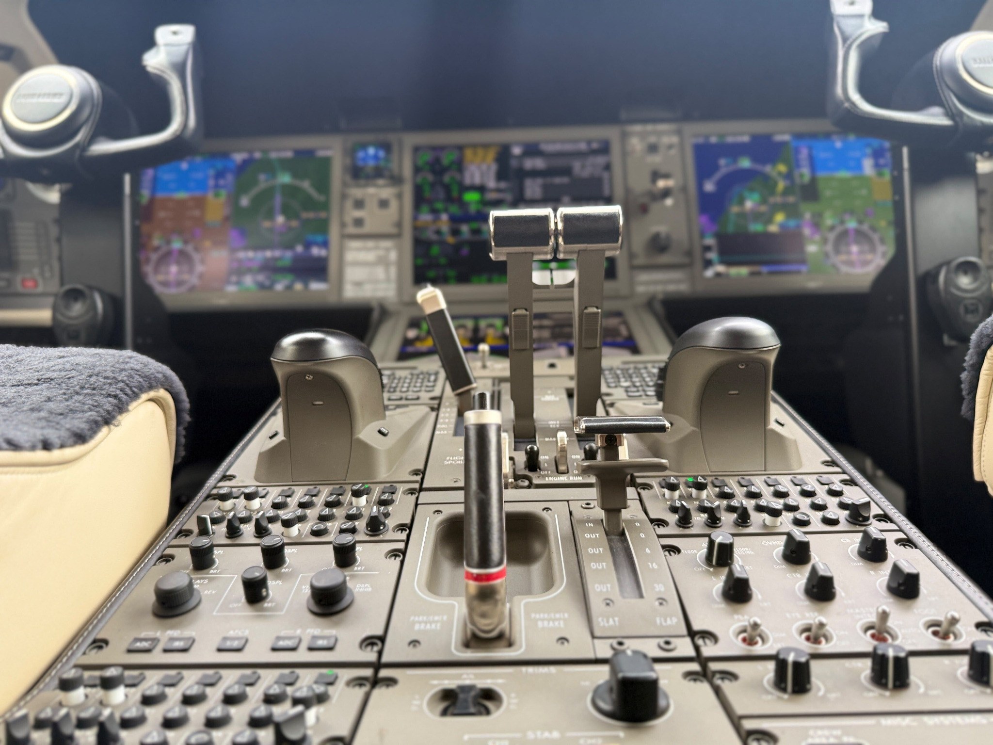 Aircraft cockpit controls